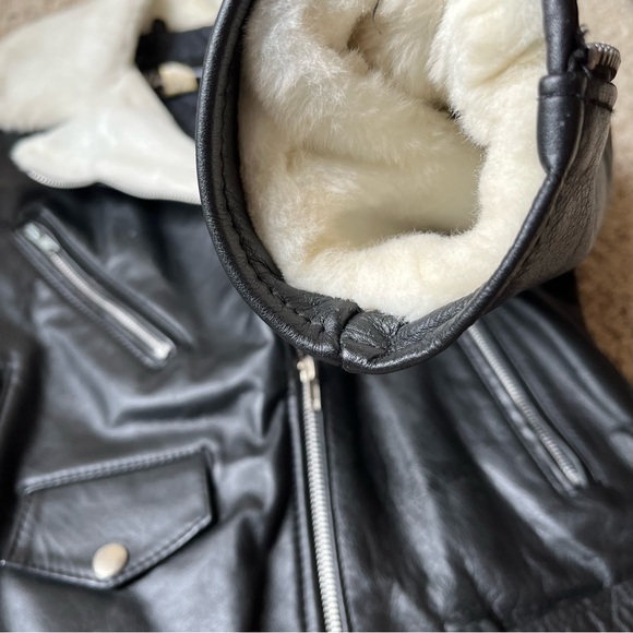 Vintage Nikki black leather motorcycle jacket white plush fur trim collar EUC M - Picture 10 of 16